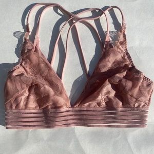 pink victoria secret bralette!!